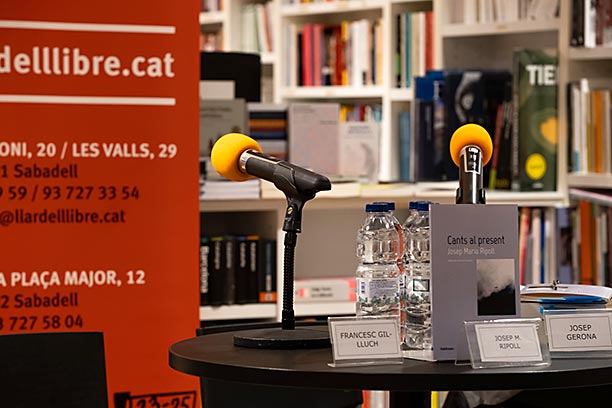 Presentació a Sabadell del llibre «Cants al present» de Josep Maria Ripoll.