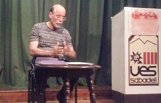 El poeta Marcel Ayats als Dilluns poètics a la UES