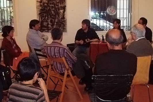 A la taula, desquerra a dreta, Jos&eacute; Antonio Arcediano, S&ograve;nia Moll i Jordi Boladeras.