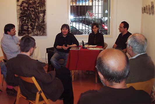 A la taula, desquerra a dreta, Jos&eacute; Antonio Arcediano, S&ograve;nia Moll i Jordi Boladeras.