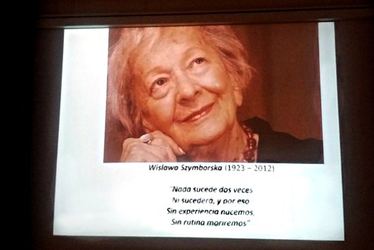 Esteban Mart�nez comenta poemas de Wislawa Szymborska.